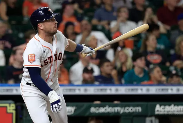 Bregman Homers, has 3 RBIs to Lead Astros Over Mariners 4-2