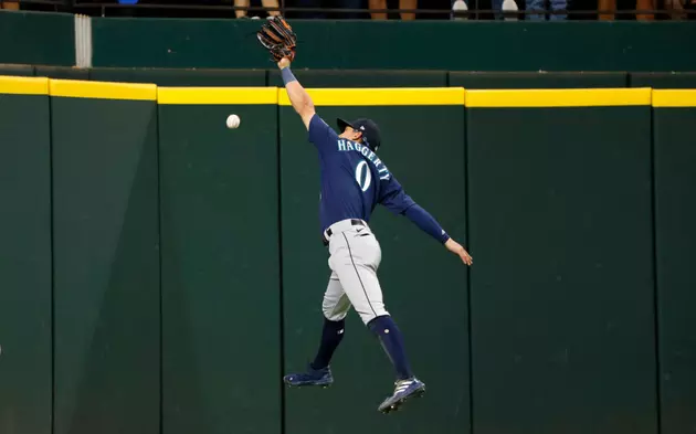 Seager, Sborz Lead Rangers Past Mariners 5-3
