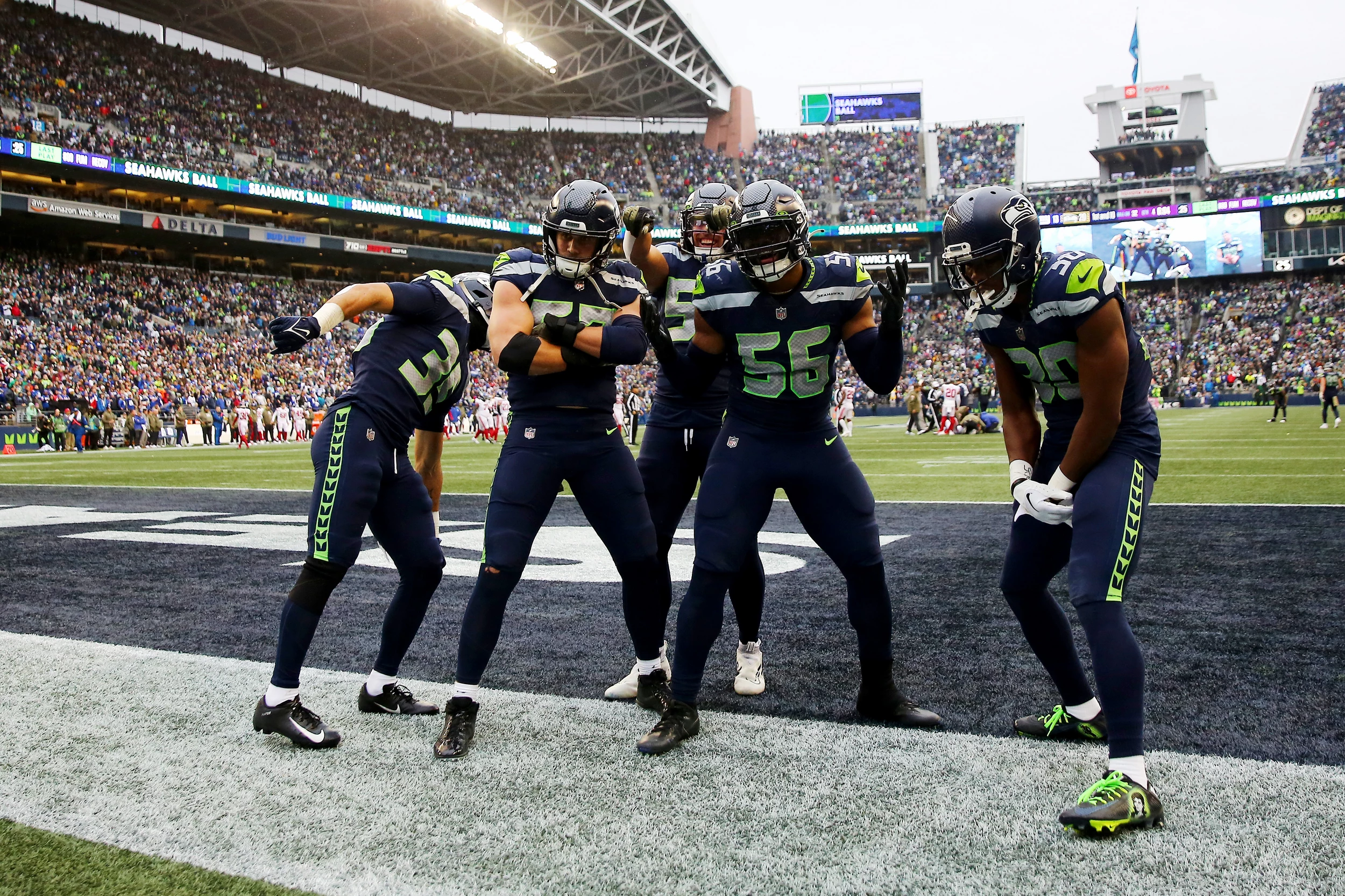 Seahawks enter finale needing win over Rams, help from Lions