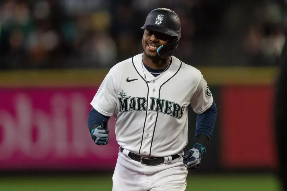 Arizona Acquires ’20 AL Rookie of the Year Lewis from M’s