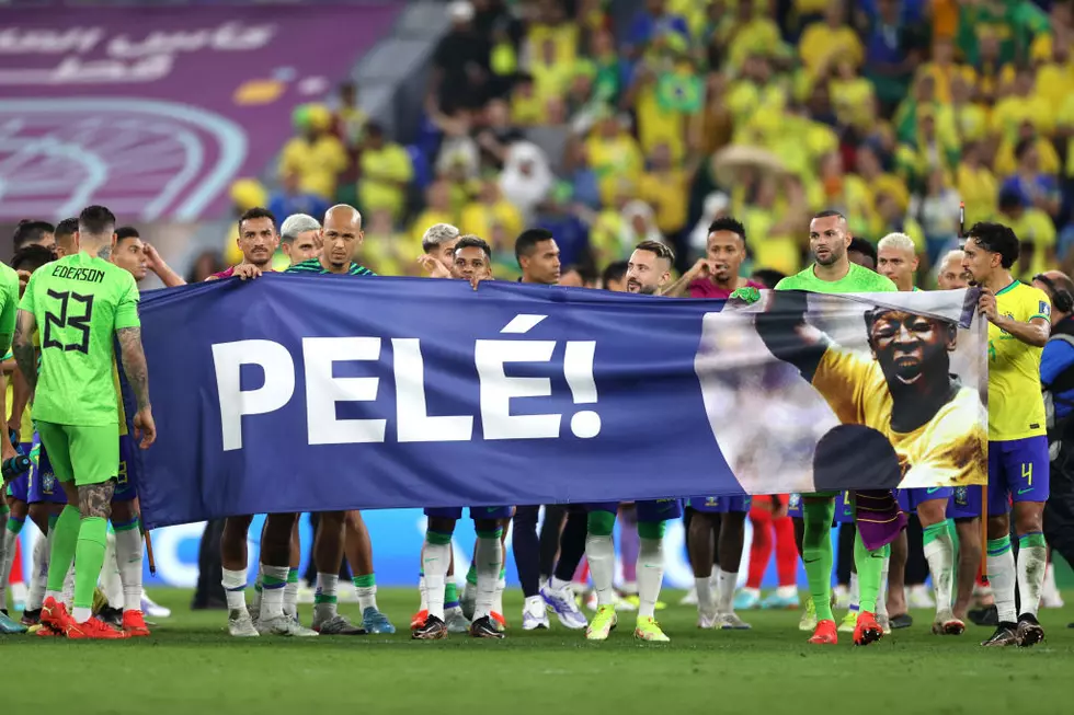 Pelé, Brazil’s Mighty King of ‘Beautiful Game,’ Has Died