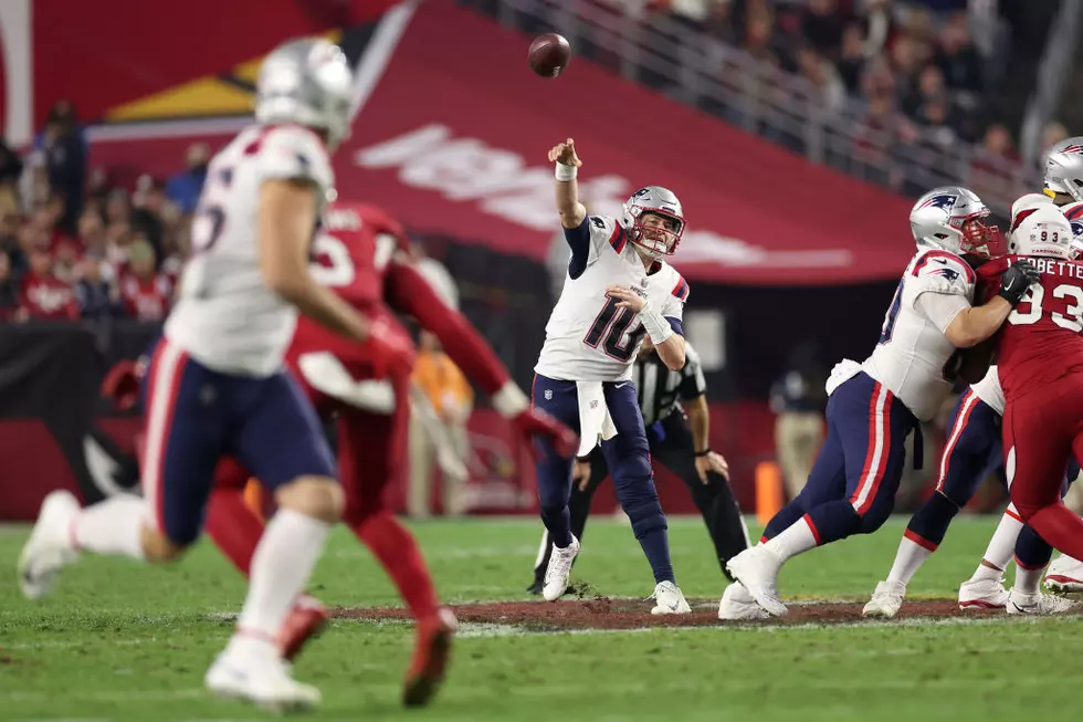 Patriots Rally for 27-13 Win Over Cardinals, Murray Hurt