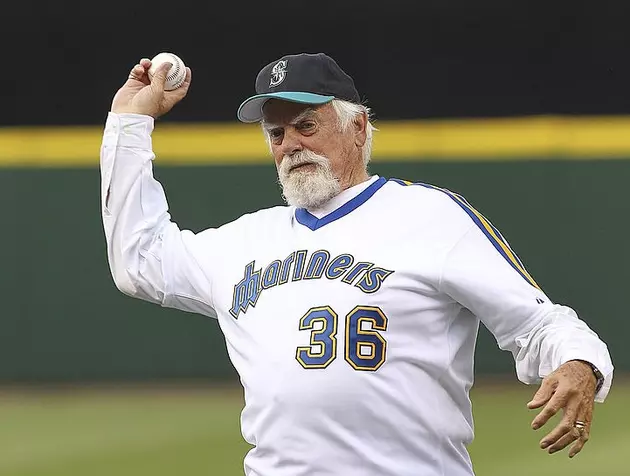Gaylord Perry, Two-time Cy Young Winner, Dies at 84
