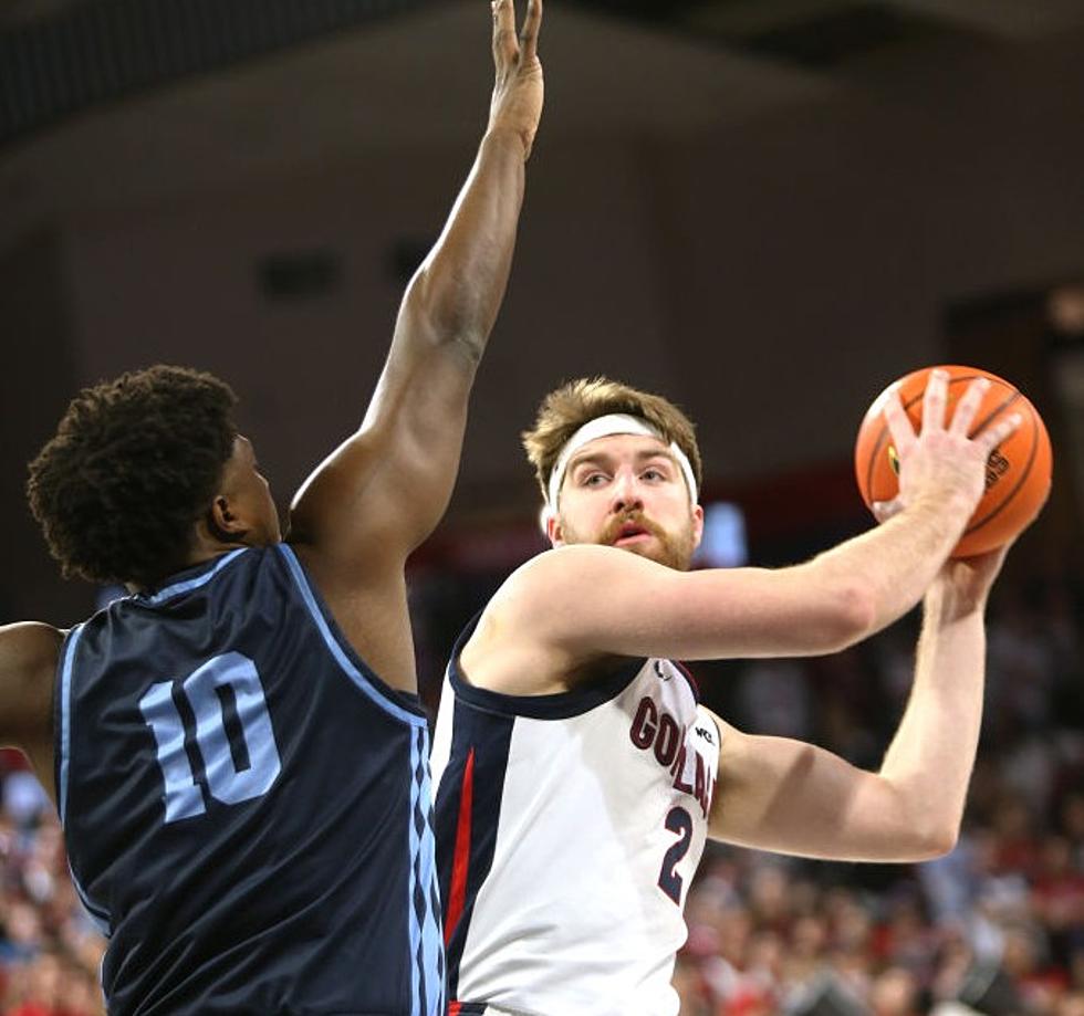 Timme Leads No. 12 Gonzaga Past No. 15 Saint Mary&#8217;s 77-68