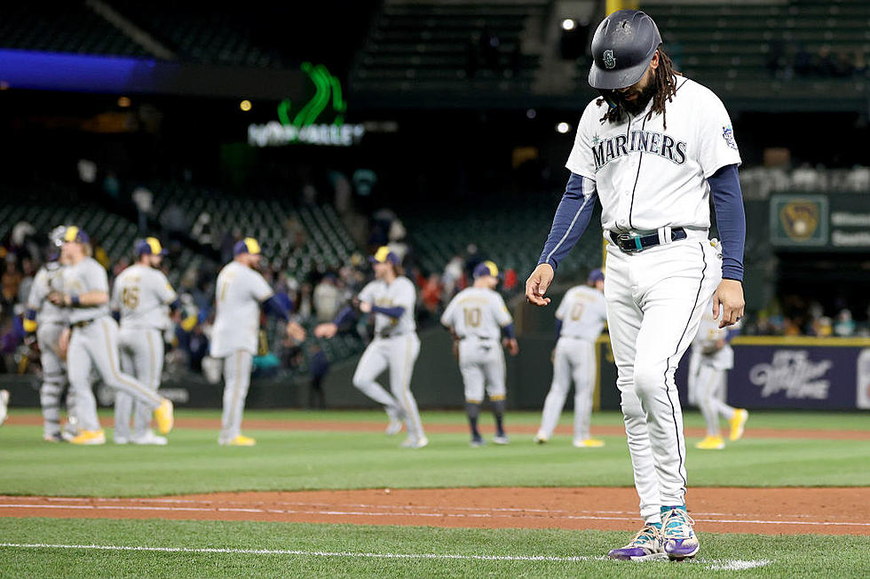 Adames, Yelich Lead Brewers Past Mariners 6-5 in 11 Innings