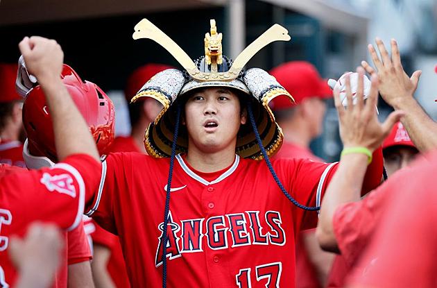 Angels Won&#8217;t Trade Ohtani. He Celebrates With a 1hitter, 2 HRs
