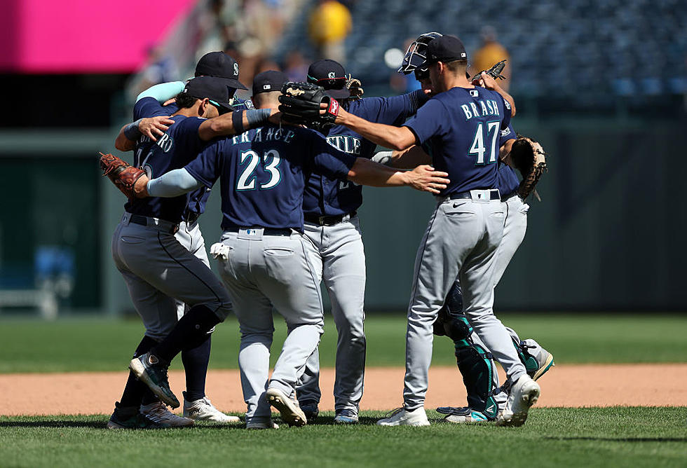 J-Rod’s 5 hits, 5 RBIs and Go-ahead 3-run HR as Mariners Beat KC 6-4