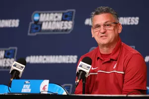 Stanford hires Washington State’s Kyle Smith to take over men’s...