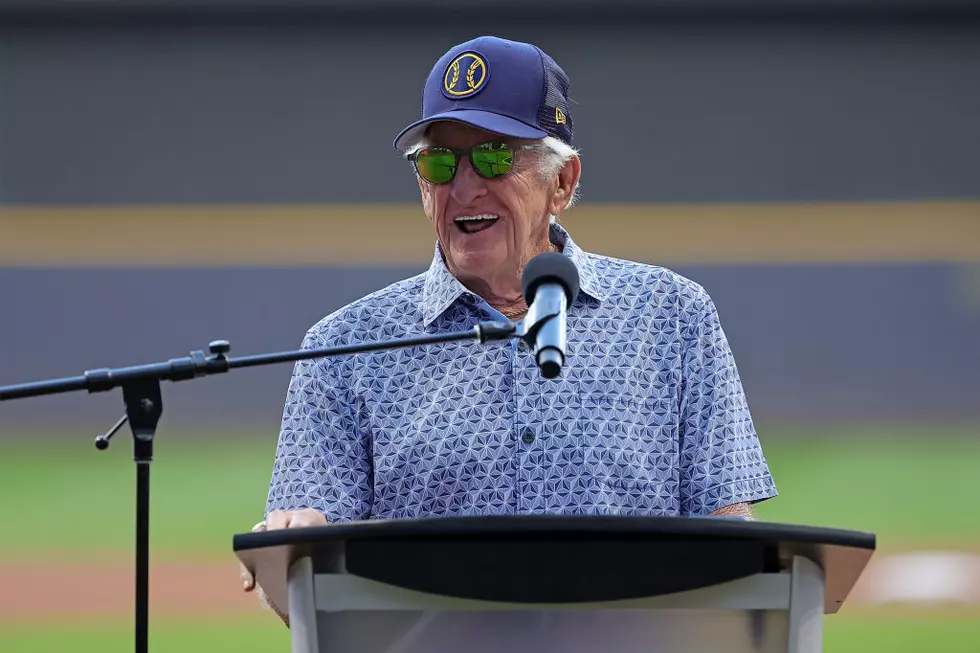 Milwaukee Brewers’ Icon Bob Uecker Makes Grand Return To Radio