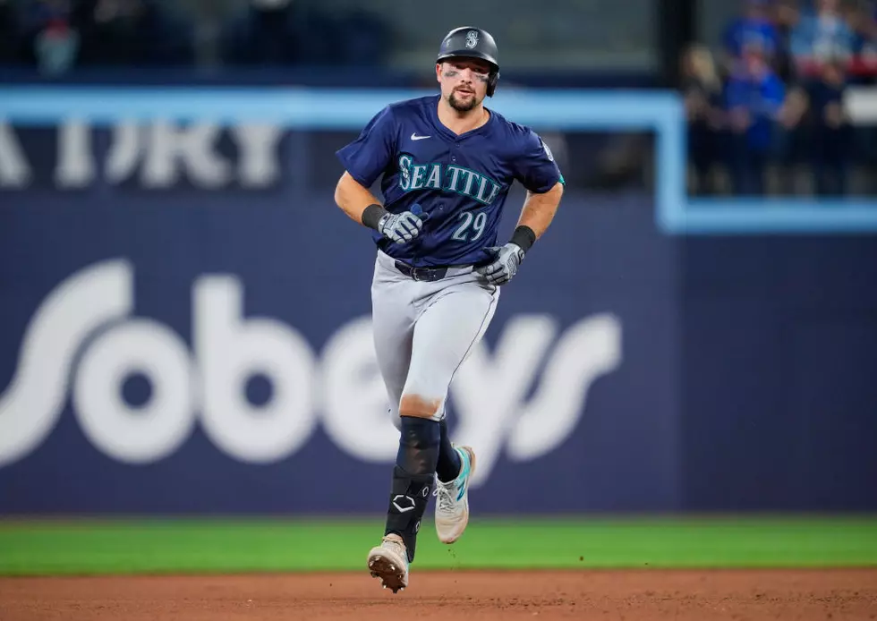 Cal Raleigh hits 2-run HR in 10th Inning, Mariners beat Blue Jays 6-1 to Avoid Sweep