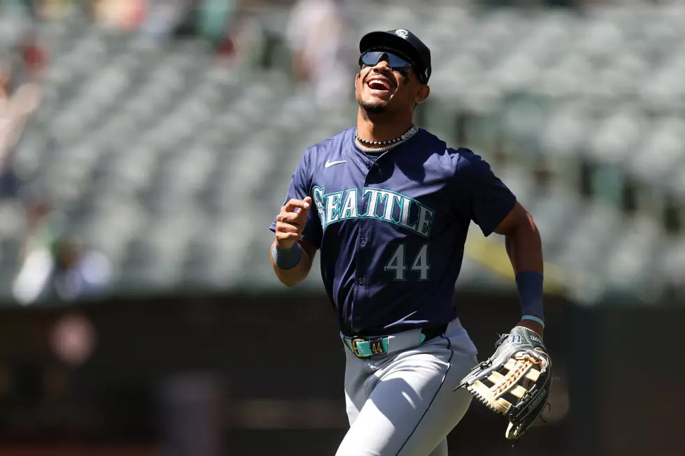 Bryan Woo and 3 relievers Combine for 2-hit Shutout as Mariners stop A’s 2-0