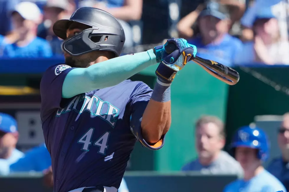 J-Rod Single in the 10th Helped Mariners Outlast Royals 6-5 to Avoid 1st Sweep