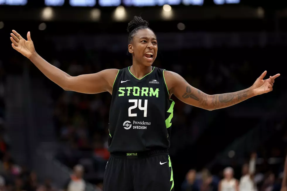Jewell Loyd leads the Storm past the Wings for the Second time in Three days