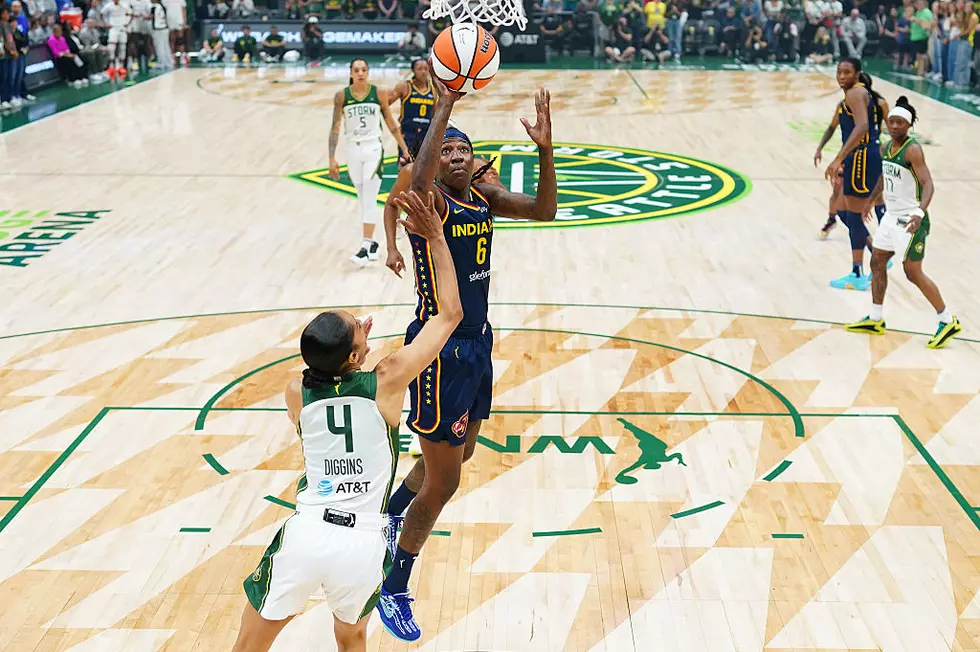 Howard, Boston lead Fever to fifth straight win without Clark, 78-74 over Storm