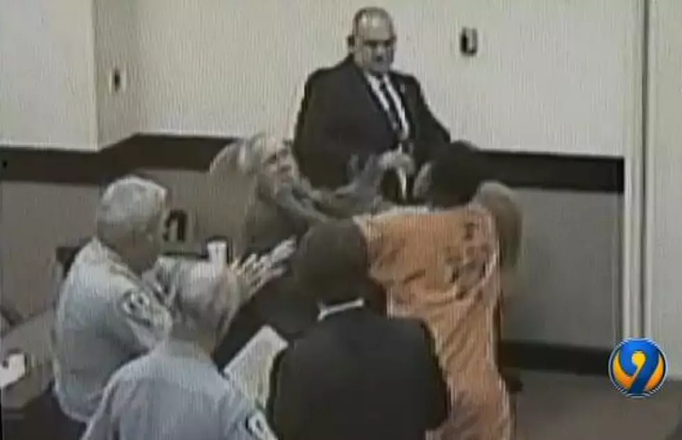 South Carolina Man Punches His Public Defender [VIDEO]