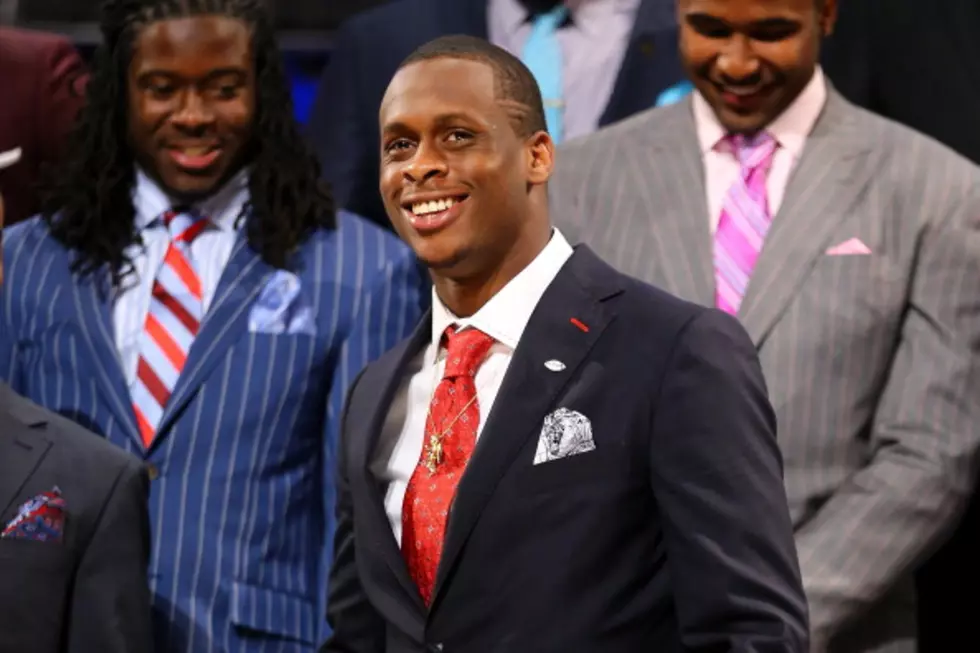 NY Jet Geno Smith Signs With ROC NATION!