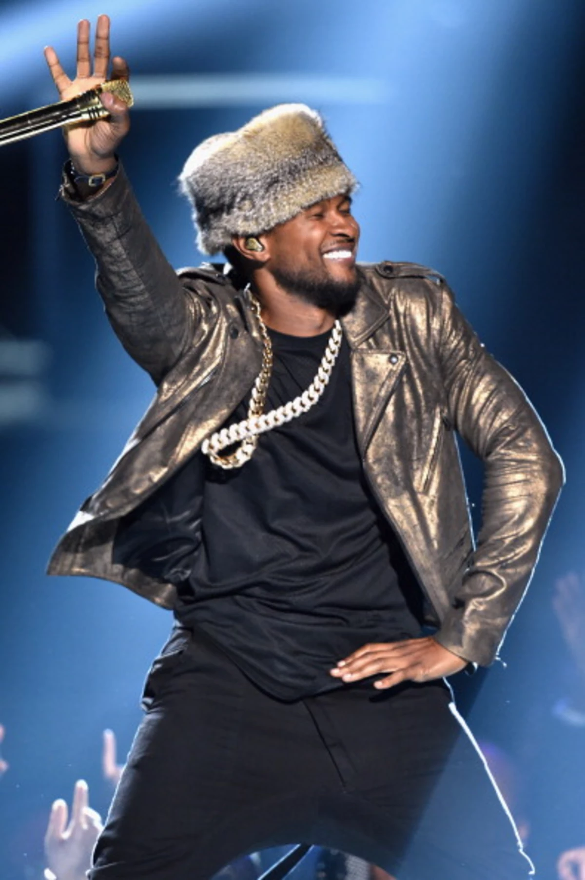Usher Baby Performs at BET Awards![VIDEO] HOT After Dark with Linda Love