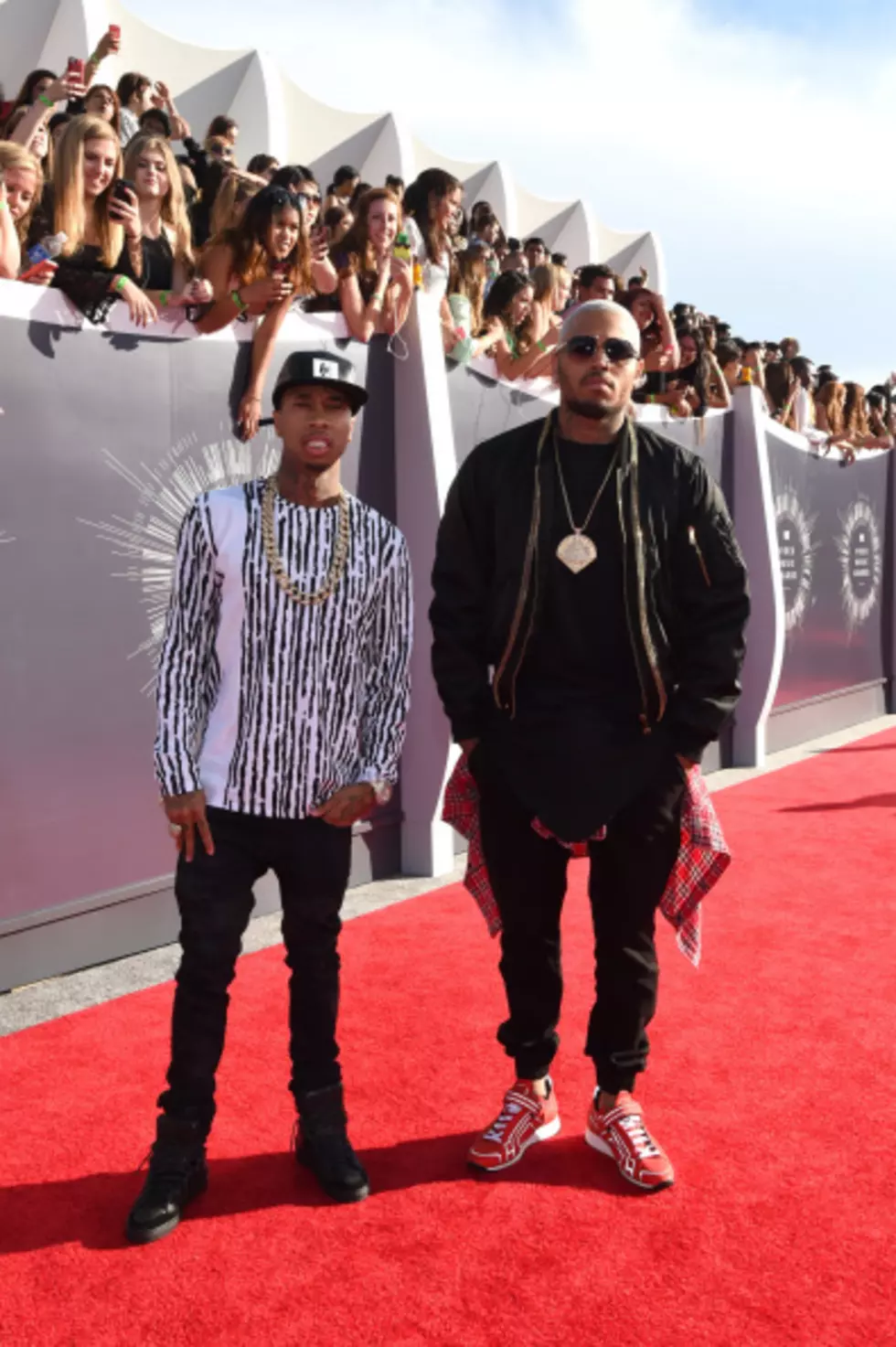Chris Brown & Tyga "Ayo" Video