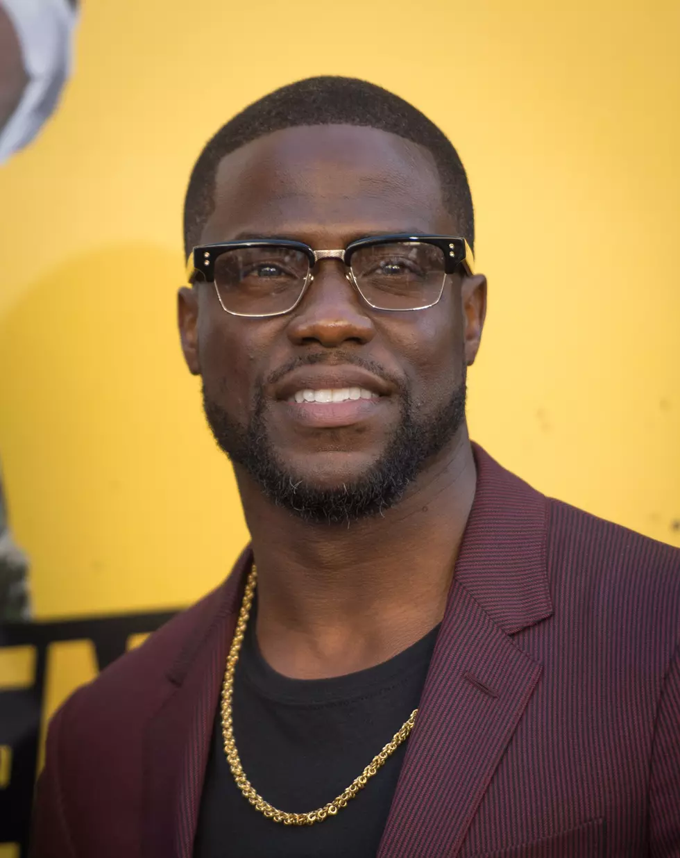Kevin Hart Apologizes for Cheating after Extortion Threats