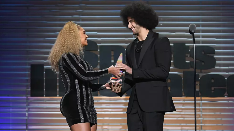 Beyonce Presents Award to Colin Kaepernick [The 411 with ADRI V. THE GO GETTA]