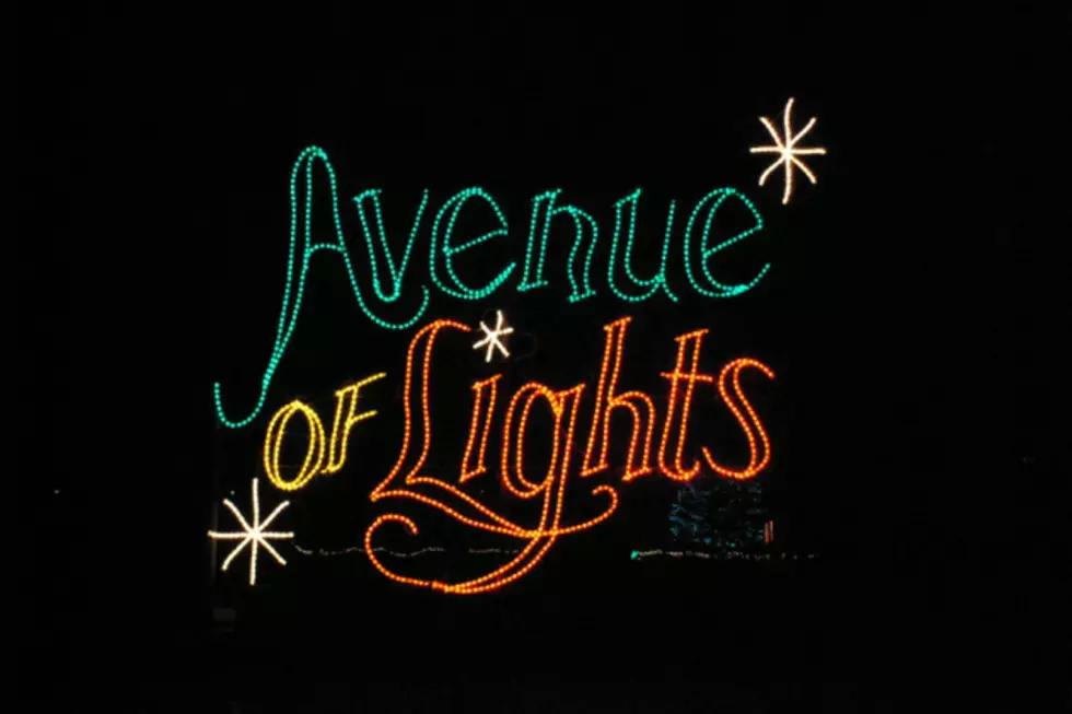 When is Avenue of Lights in Quincy Open?