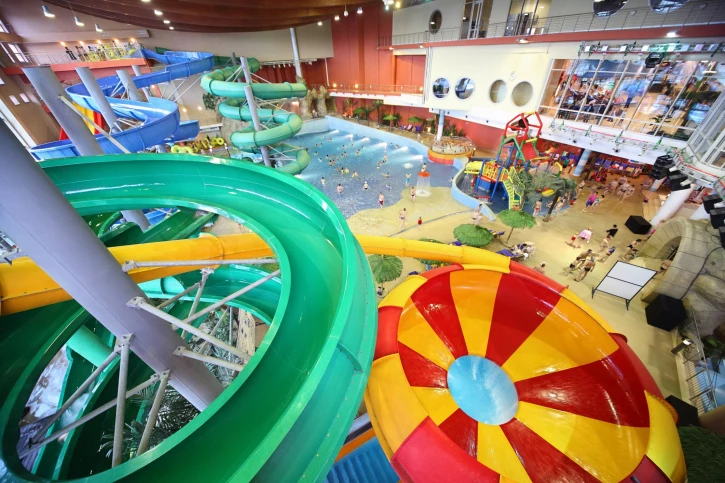 hotels close to epic water park