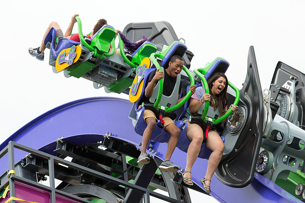 Win Tickets, Hotel, and Gas to Six Flags &#8216;Holiday in the Park&#8217;