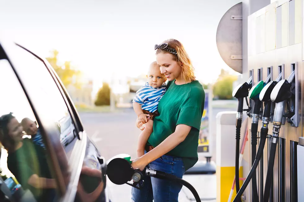 Gas pump mom