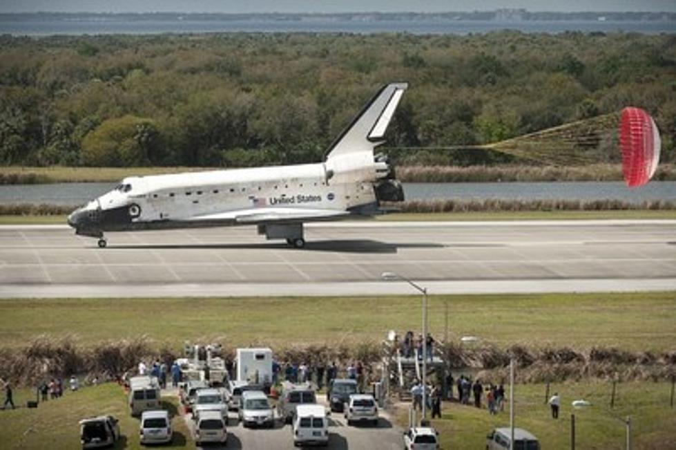 Space Shuttle ‘Discovery’ Retires! [Video]