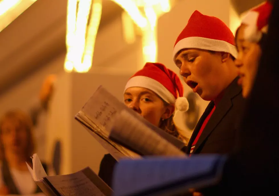 Christmas Carolers Break Out Into Full Orchestra [Video]