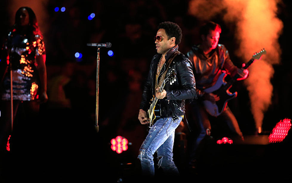 Lenny Kravitz Ripped His Pants On Stage [Video]