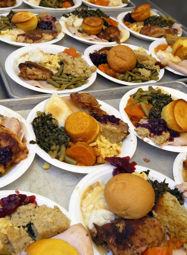 Use This Thanksgiving Calculator To Figure Out How Much Food To Serve