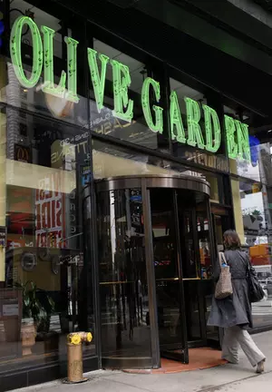 You Can Party At Olive Garden For Nye For 400