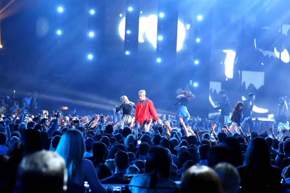 Curtis Travels To Detroit To See Justin Bieber At The Palace Of Auburn Hills [Videos]