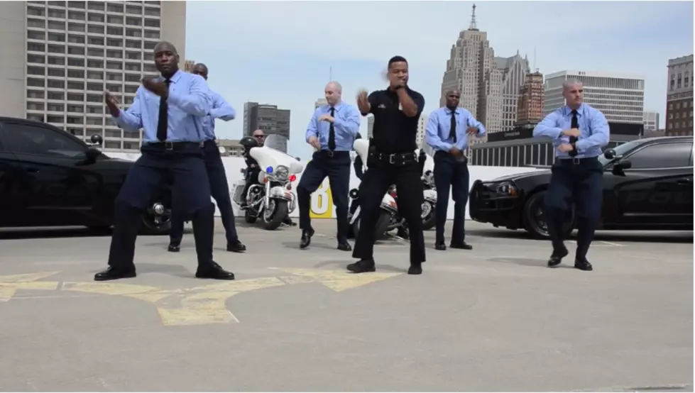 Detroit PD Does The Running Man Challenge 