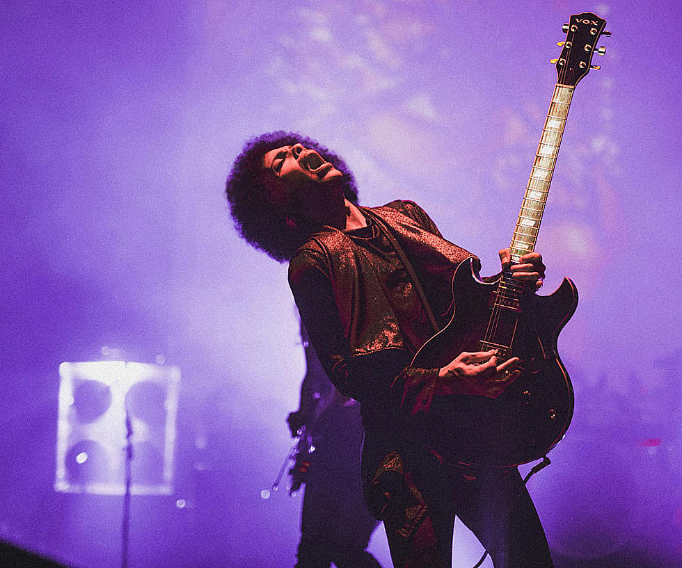 Check Out Prince’s Unreleased Song ‘Moonbeam Levels’ From Greatest Hits Album [Video]
