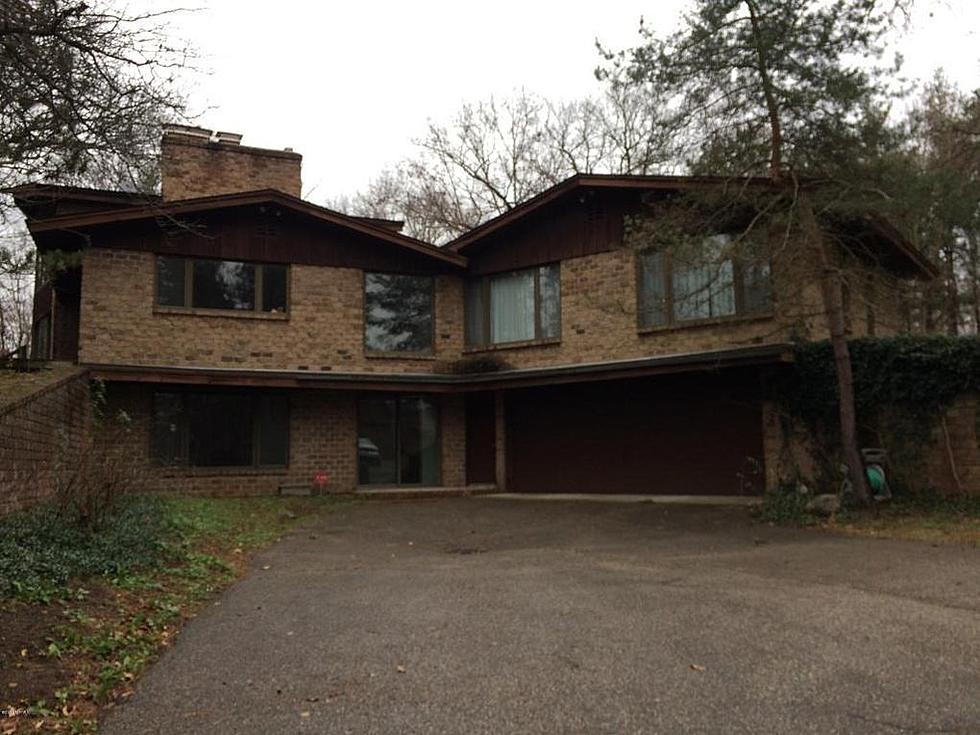 This ‘Swiss Family Robinson’ House For Sale in Grand Rapids is Basically a 1970s Time Capsule