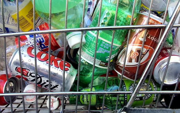 It&#8217;s Technically ILLEGAL to Throw Away Bottles and Cans in Michigan