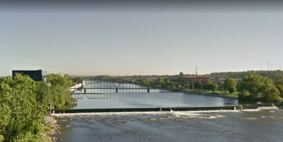 Man Rescued After Jumping Off The 6th St Bridge In Grand Rapids