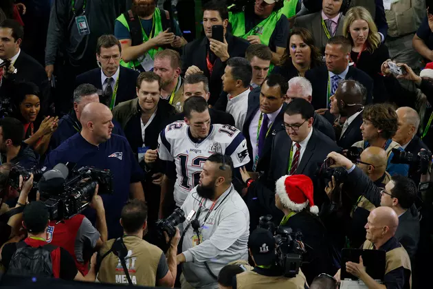 CBS Postgame Interview With Tom Brady Was Weird