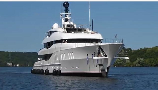 I Want This Luxury Yacht That Docked In Ludington This Weekend