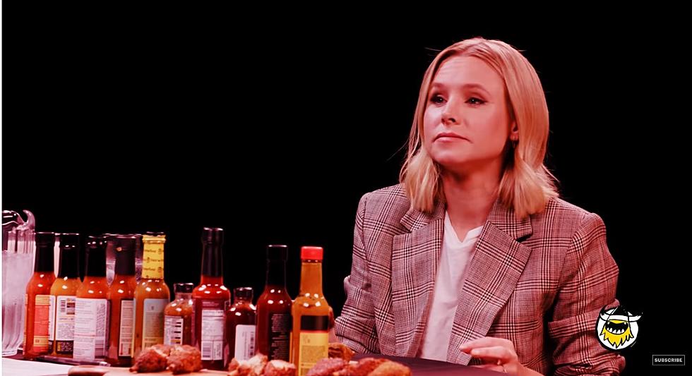 Kristen Bell Reminisces About Lake Michigan and Big Boy