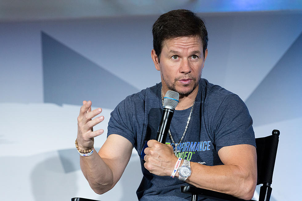 Mark Wahlberg Helps Donate 1,100 Tablets to Michigan Hospital