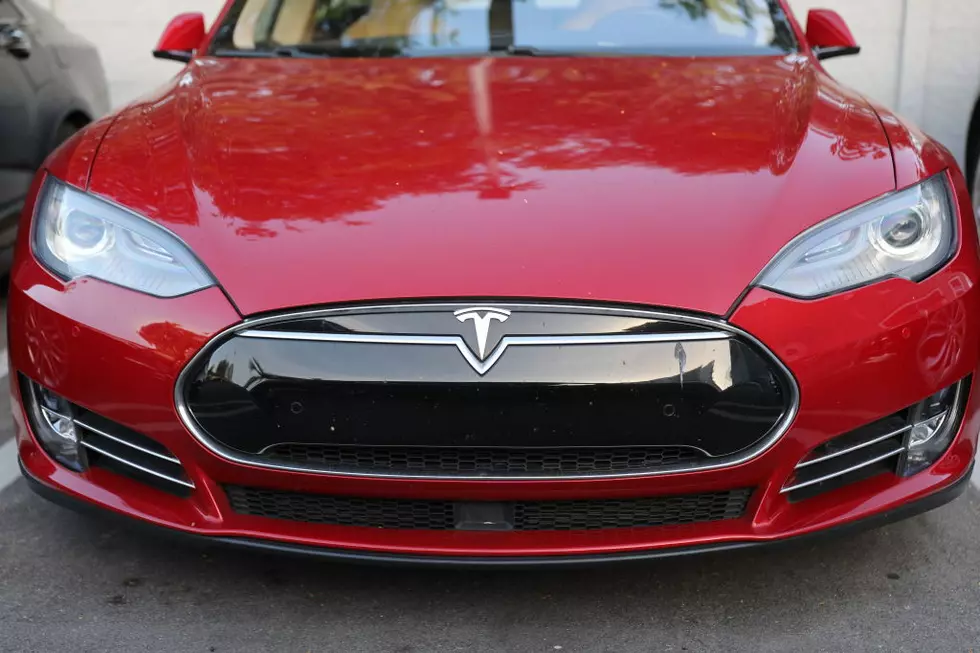 Holland Cops Will Be Cruising in a Tesla