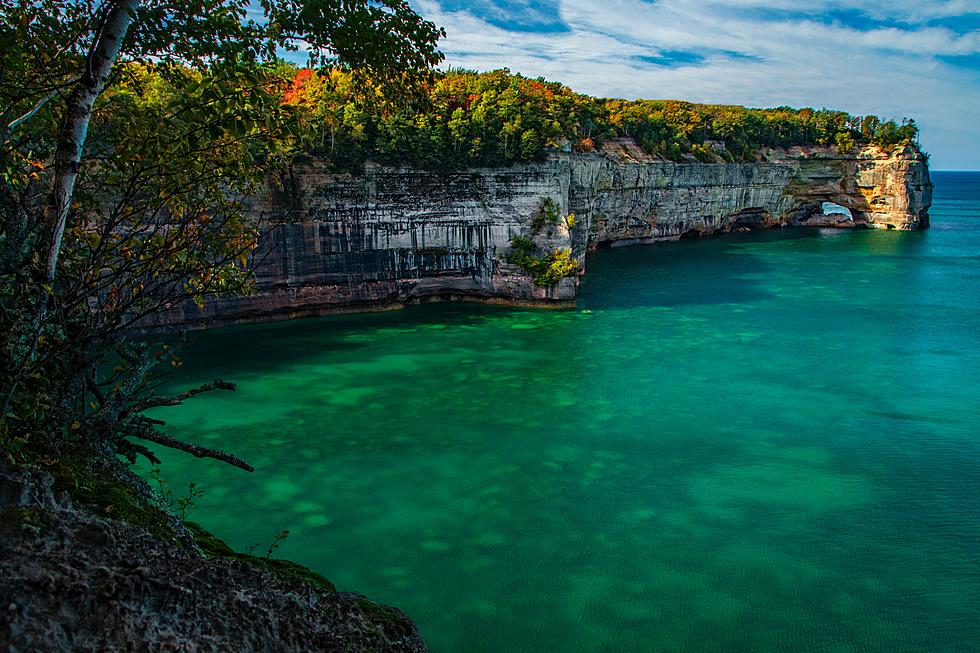 Watch Pictured Rocks Cliff Face Fall Into Lake Superior