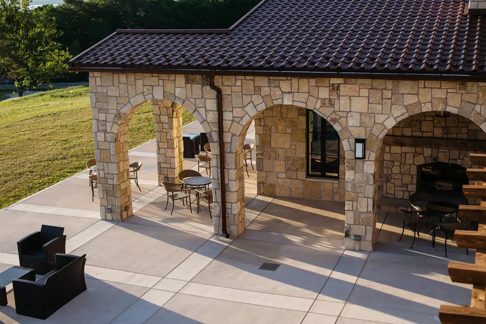 Mari Vineyards on Facebook