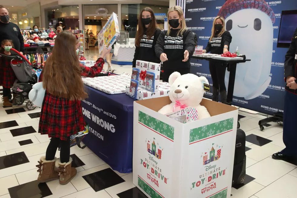 In Partnership With The Disney Ultimate Toy Drive And Toys For Tots, 20th Century Studios And Locksmith Animation's RON'S GONE WRONG Brings Holiday Cheer To Shoppers At The Glendale Galleria
