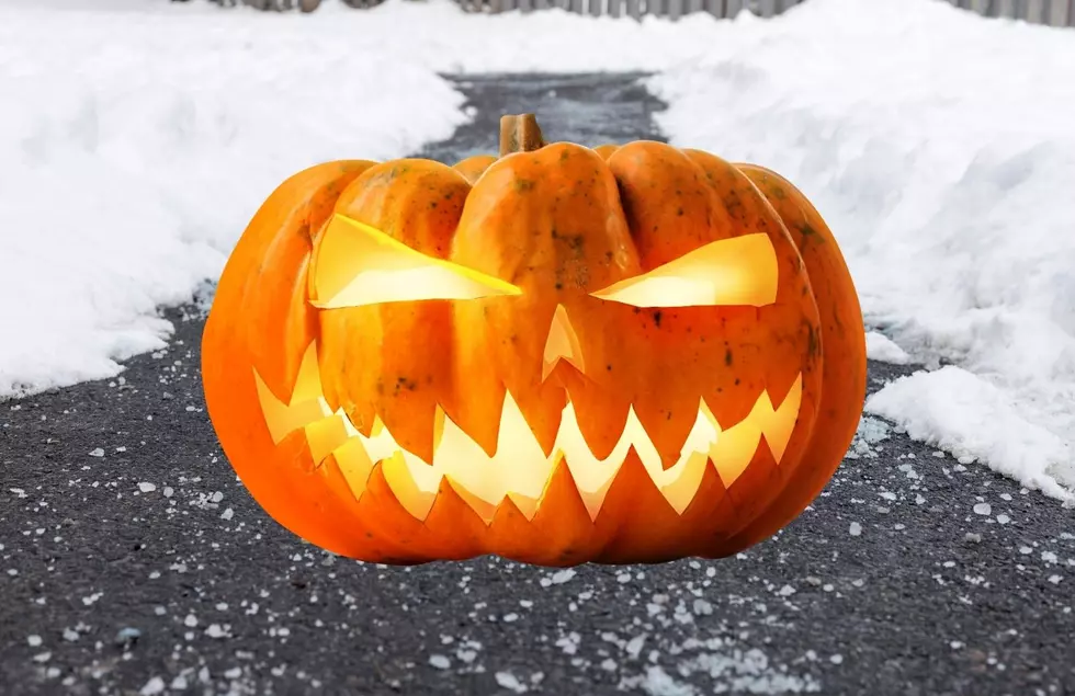 Will Grand Rapids Trick-or-Treaters See That White Fluffy Stuff On Halloween?