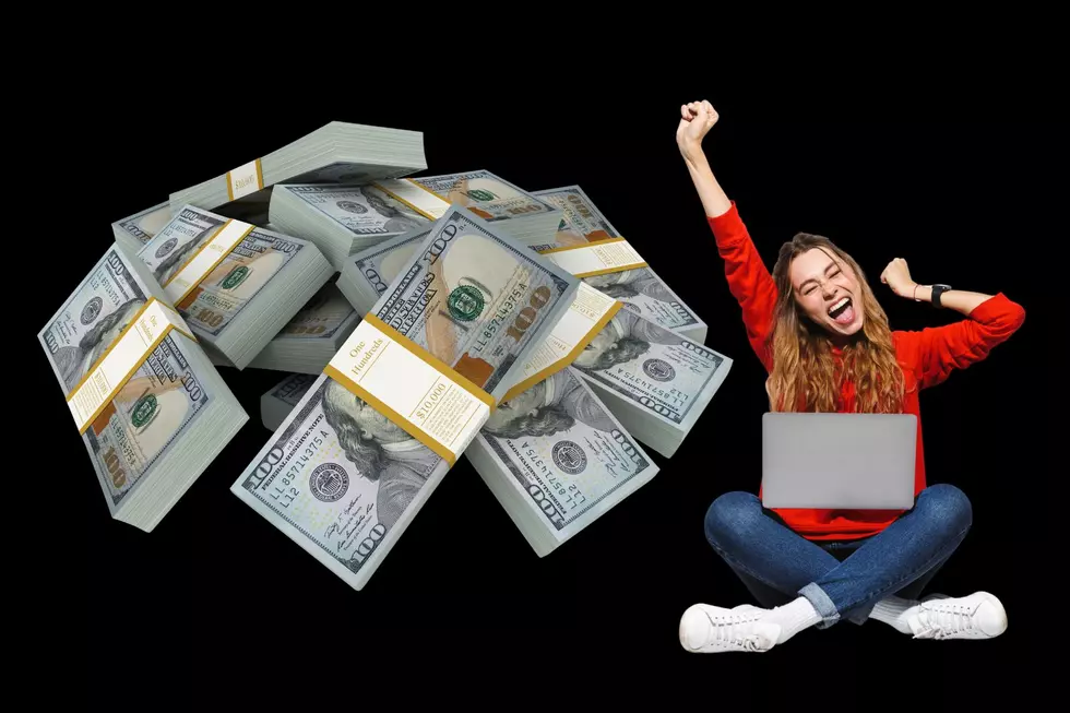 Holiday Boredom Pays Off Big for One Michigan Woman Playing Online Lottery