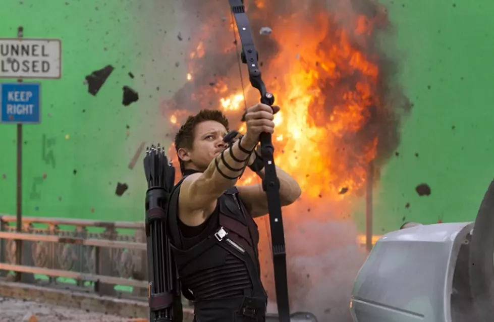 Check Out These Behind-The-Scenes &#8216;Avengers&#8217; Pics